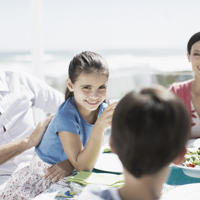 TripleNine-Family-Eating-2.jpg